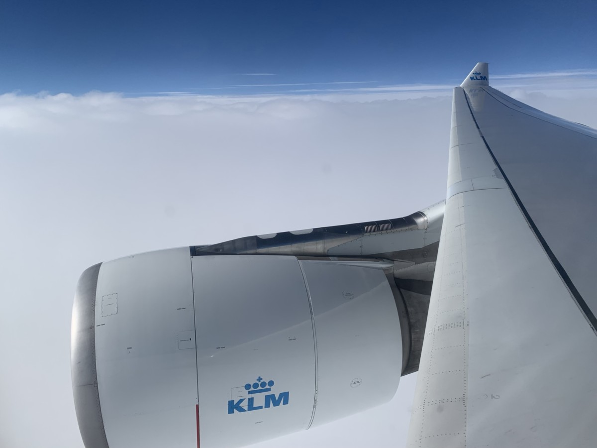 Review: KLM A330-300 Economy Comfort - Amsterdam - Edmonton | Calgary