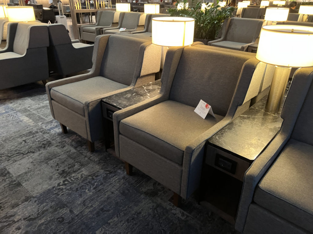 Review: Premium Plaza Lounge Rome Fiumicino Airport - Terminal 3