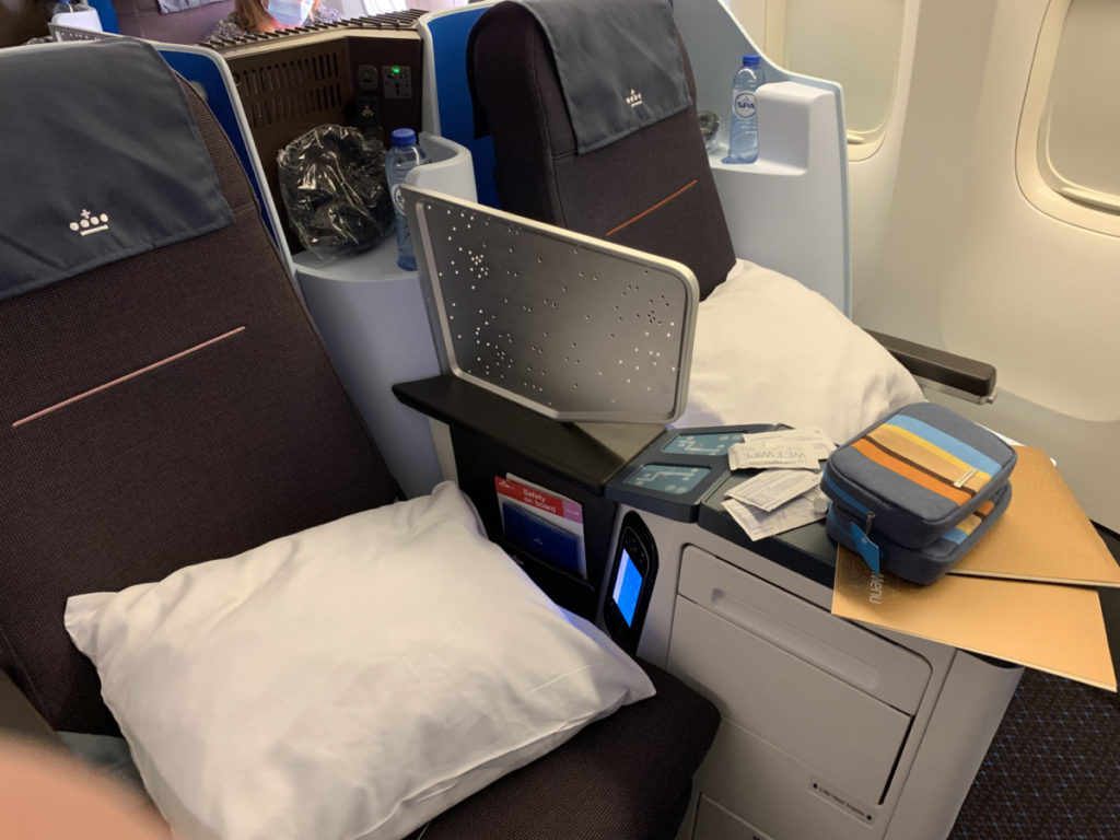 Review: KLM World Business Class Amsterdam- Curaçao in Boeing 777