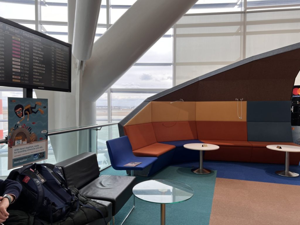 Review: TAROM en MasterCard Business Lounge Boekarest Airport