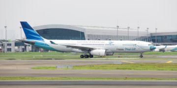 Toestel van Garuda Indonesia (Bron: Unsplash / Fasyah Halim)