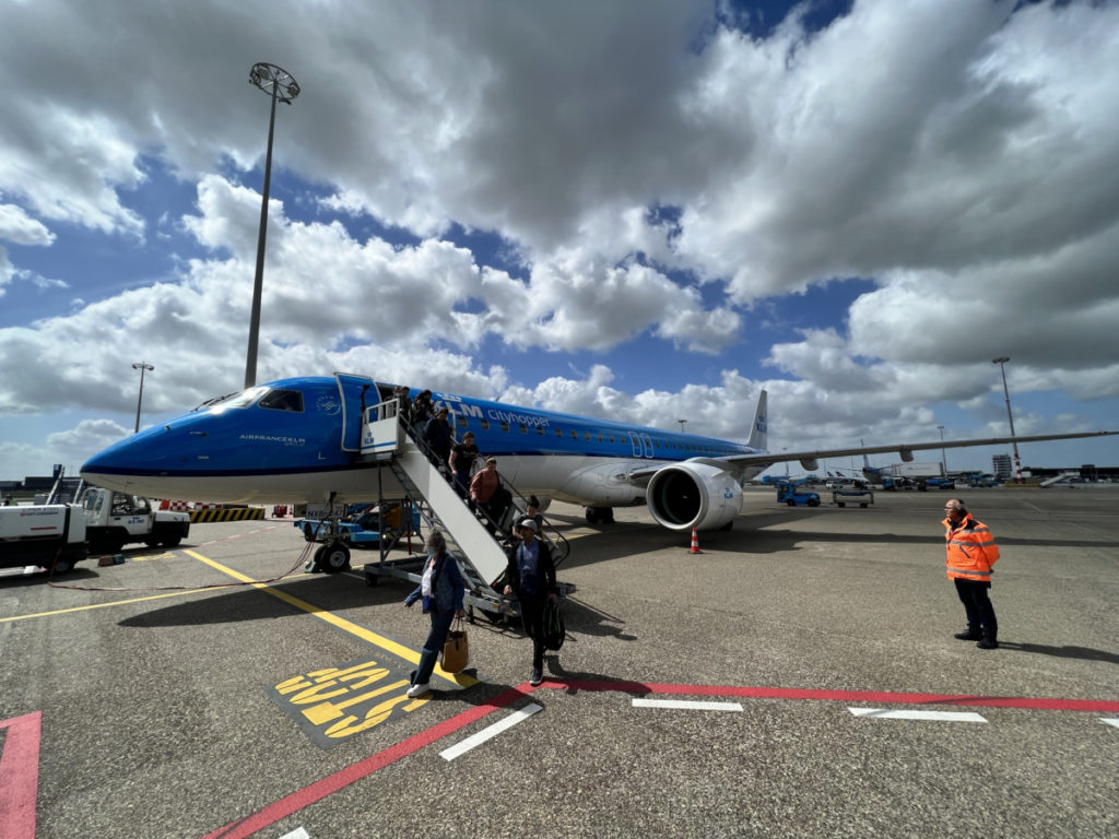 Review: KLM Economy Comfort | Frankfurt – Amsterdam | Embraer 195-E2