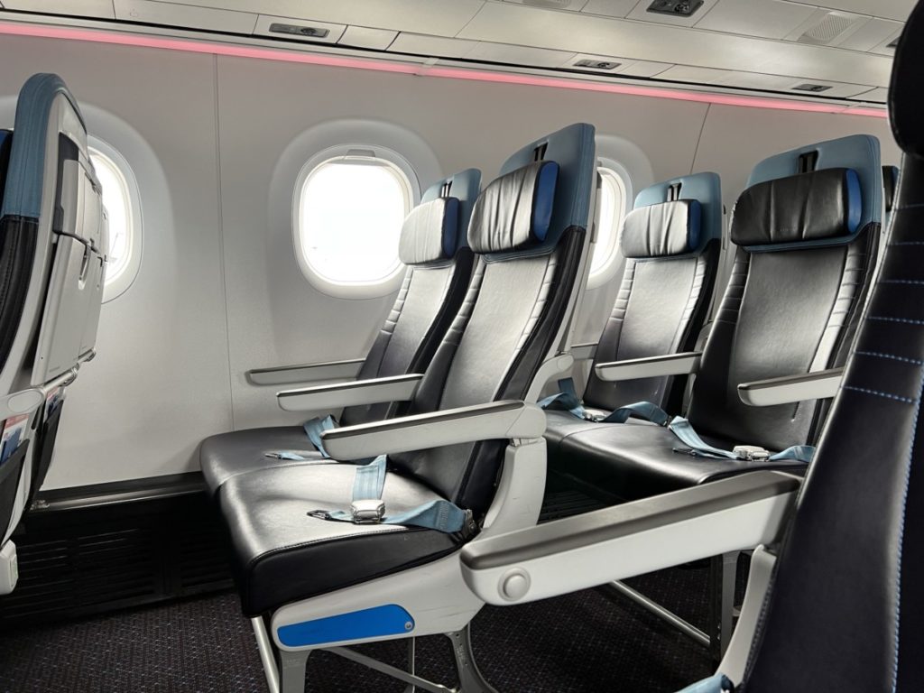 Review: KLM Economy Comfort | Frankfurt – Amsterdam | Embraer 195-E2