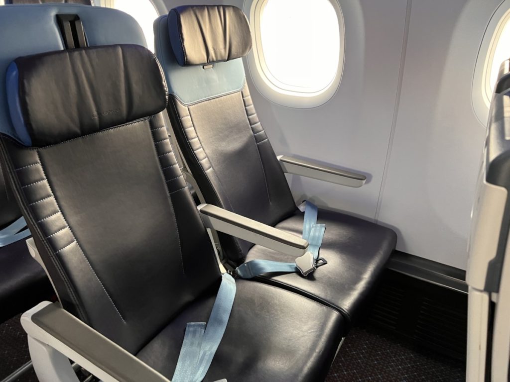 Review: KLM Economy Comfort | Frankfurt – Amsterdam | Embraer 195-E2