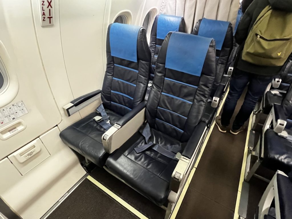 Review: Croatia Airlines Economy | Rome (FCO) – Split (SPU) | Bombardier Dash 8-400