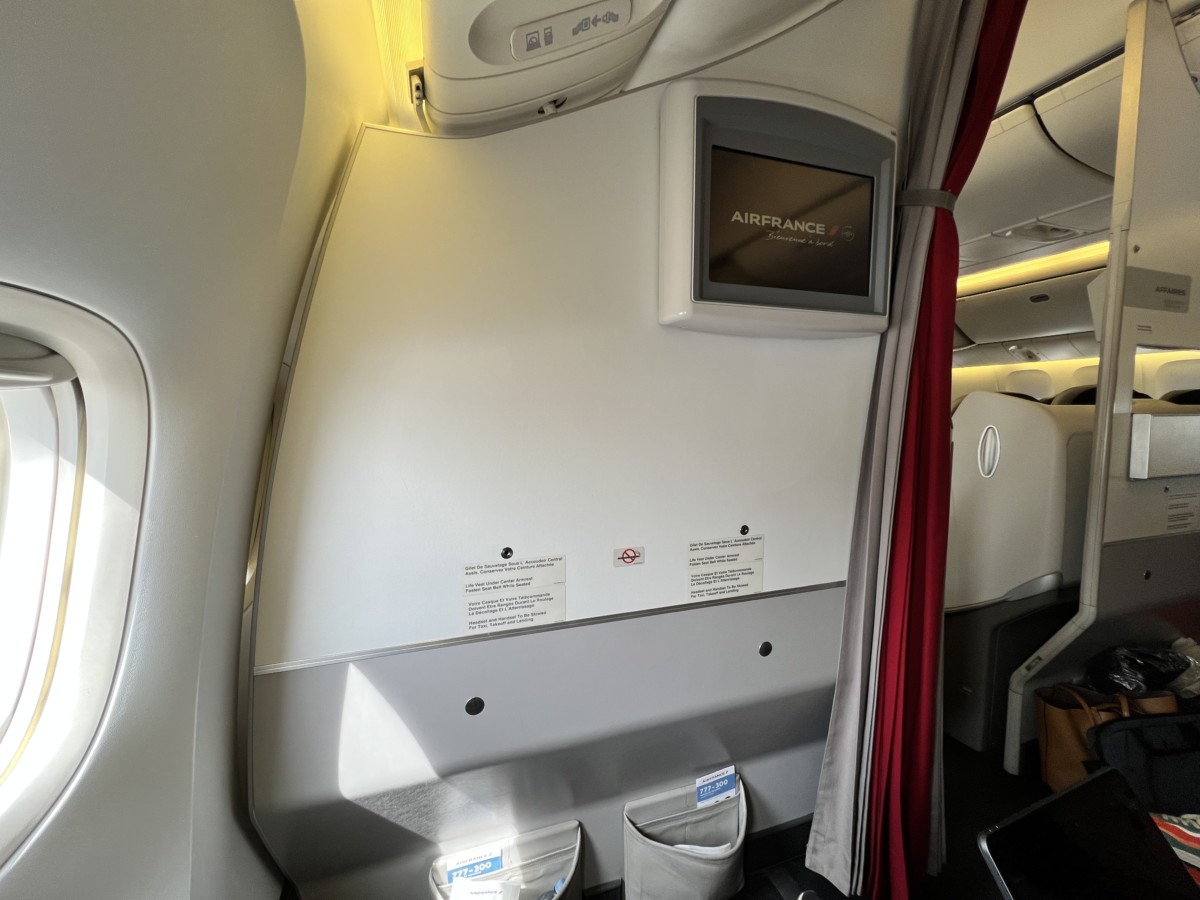 Review: Air France Premium Economy | Parijs - Bangkok | Boeing 777-300