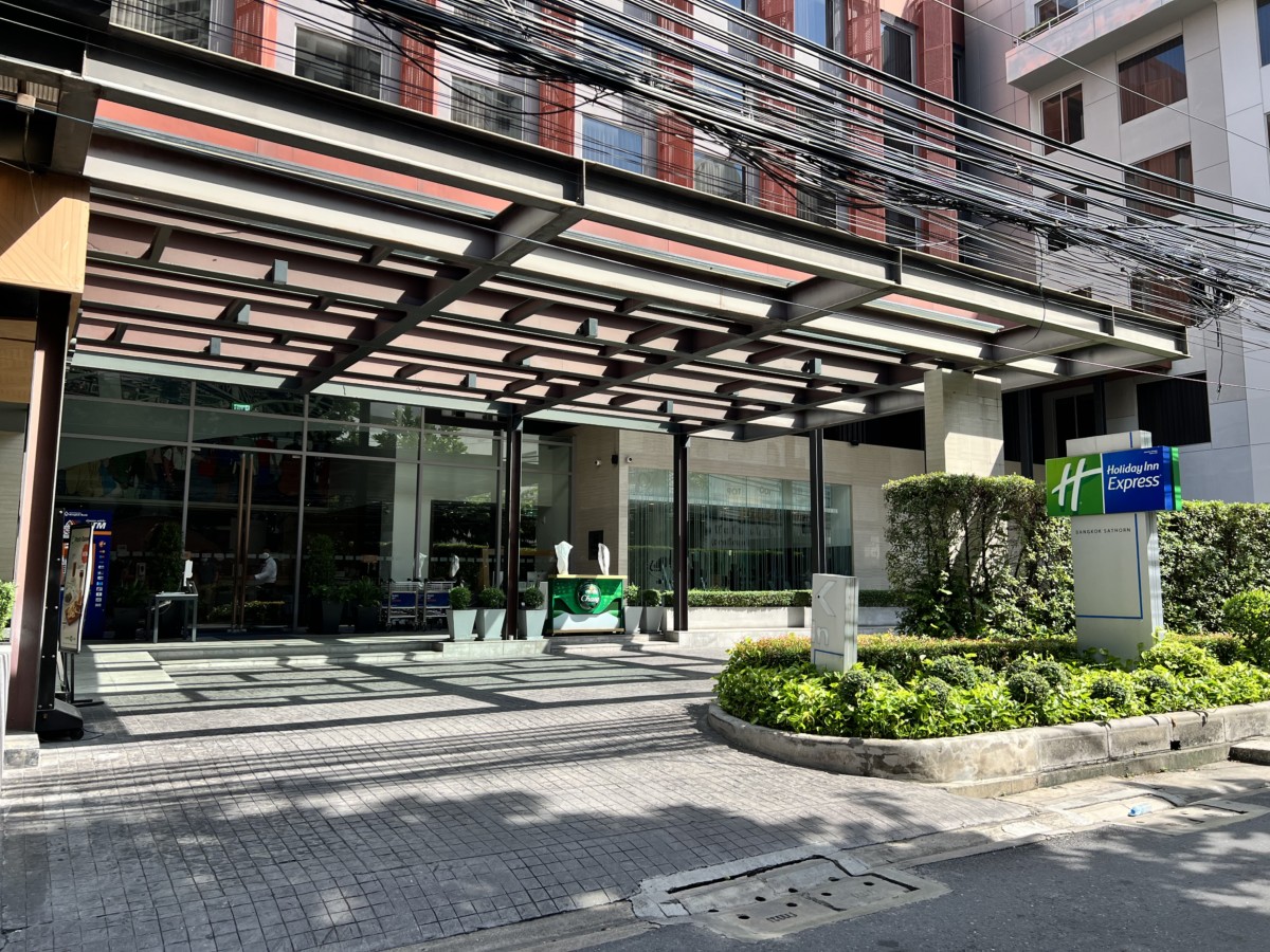 Review: Holiday Inn Bangkok Sathorn, Thailand