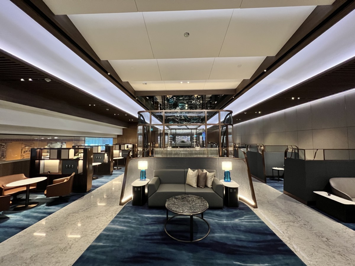 InsideLook: First Class Lounge The Private Room Singapore Airlines