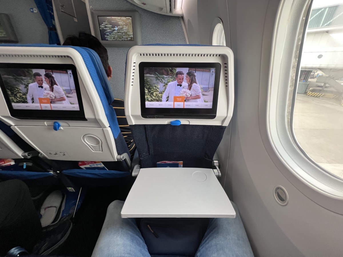 Review KLM Economy Comfort | Amsterdam Airport Schiphol naar Calgary | Boeing 787-9 Dreamliner