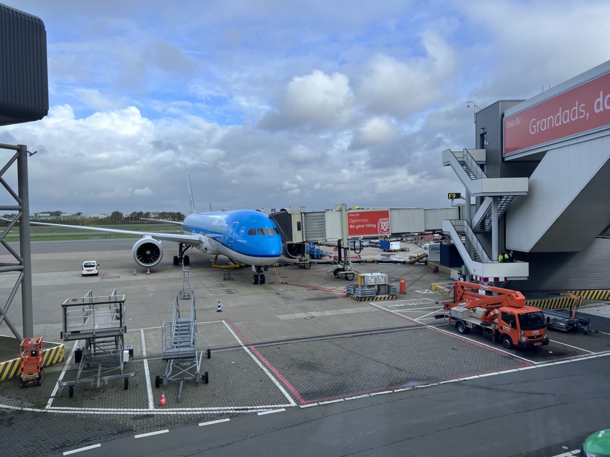 Review KLM Economy Comfort | Amsterdam Airport Schiphol naar Calgary | Boeing 787-9 Dreamliner