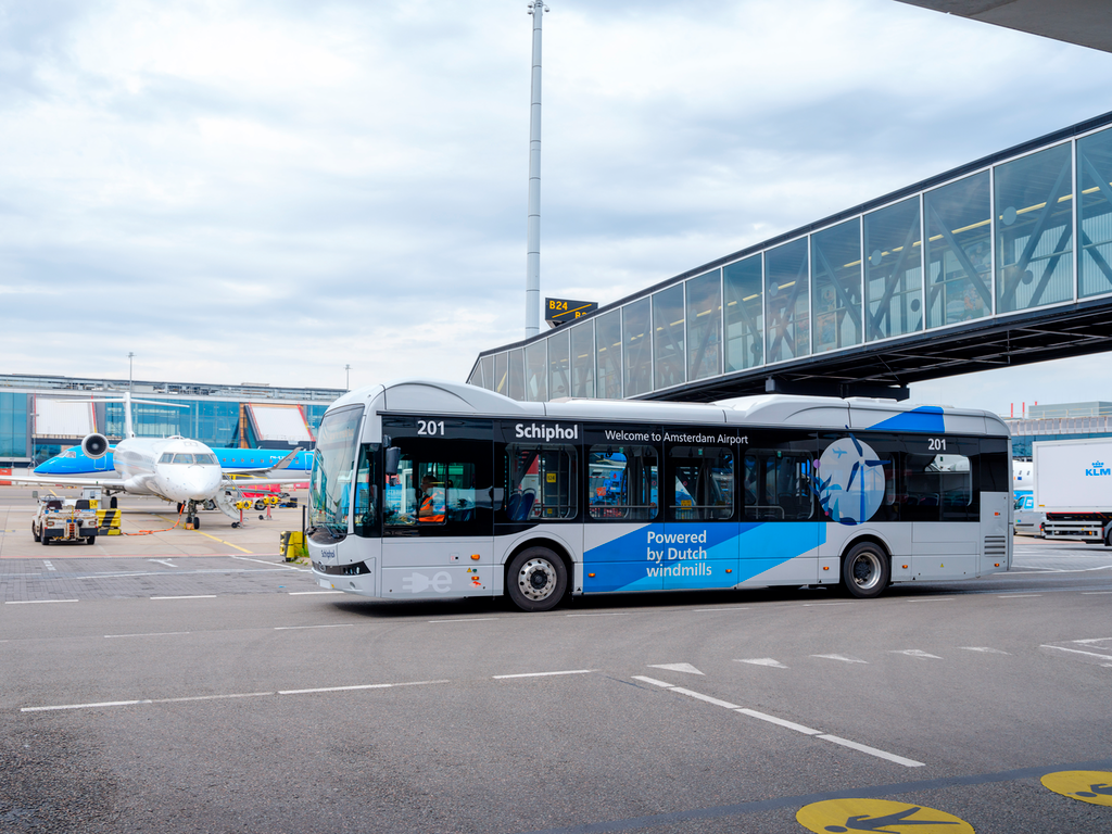 Schiphol zet enkel nog duurzame brandstof voor grondvoertuigen in