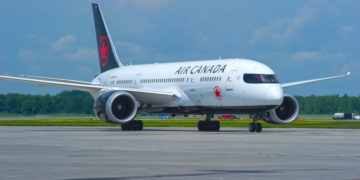 Air Canada B787-8 Montreal