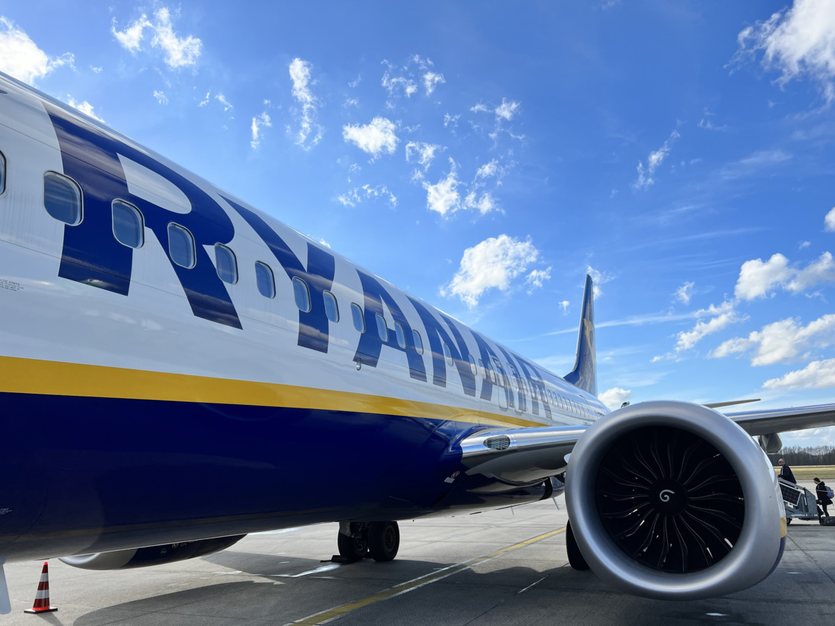 Review Ryanair Boeing 737 MAX Economy FR5891 Eindhoven Krakau