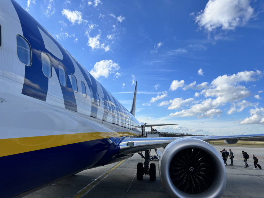 Review Ryanair Boeing 737 MAX Economy FR5891 Eindhoven Krakau