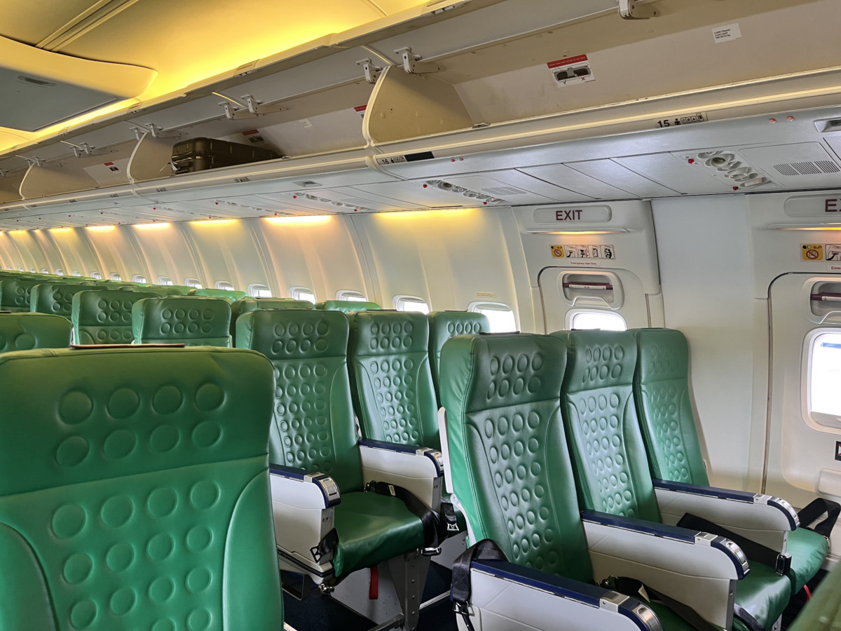 Review Transavia Boeing 737 Economy HV5234 Eindhoven Prague Praag