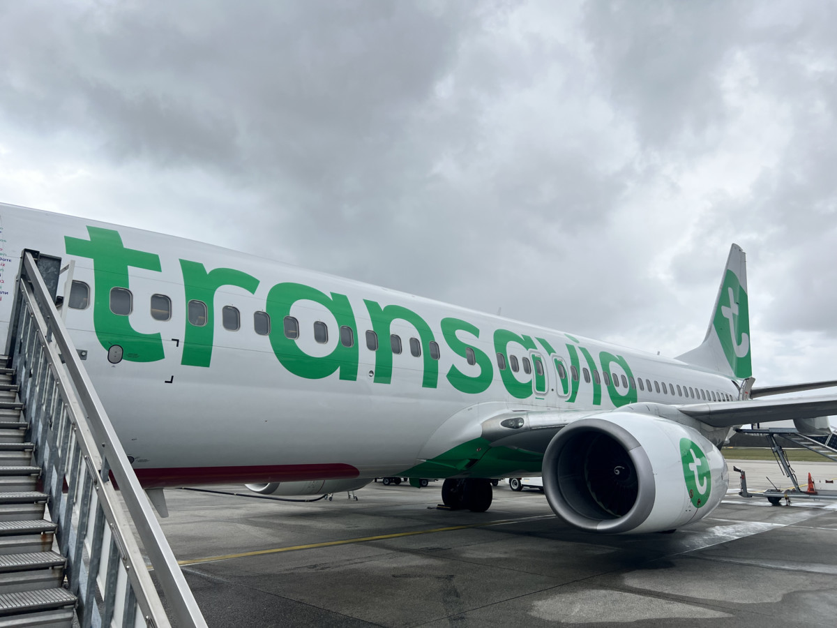 Review Transavia Boeing 737 Economy HV5234 Eindhoven Prague Praag