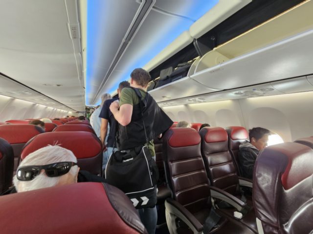 Review Tarom Economy, Amsterdam – Boekarest, Boeing 737-800