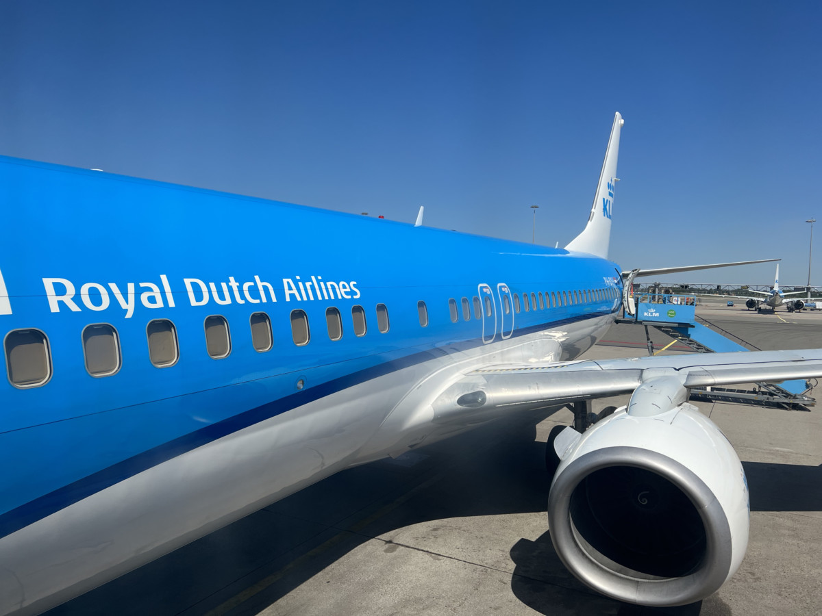 Review KLM Economy Comfort Amsterdam Kopenhagen Boeing 737-800