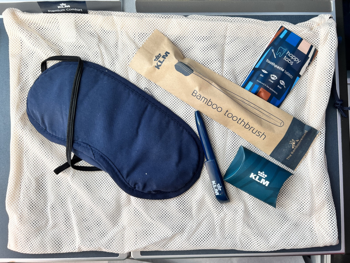 Review: KLM Boeing 787-10 Dreamliner | Premium Comfort Las Vegas - Amsterdam