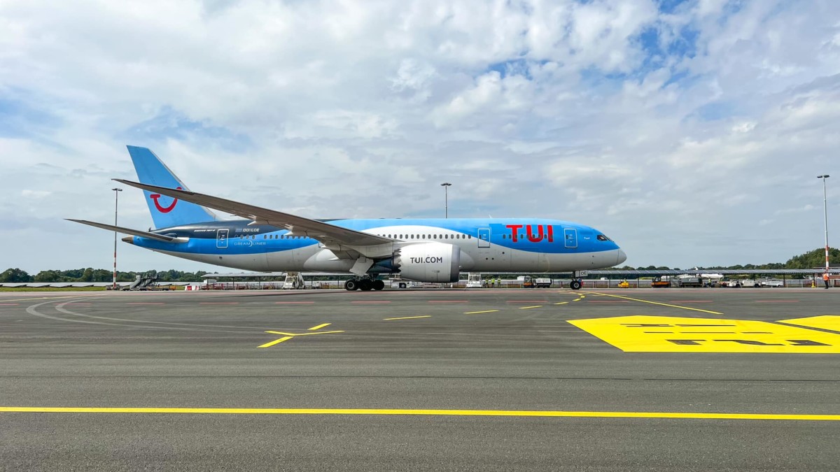 TUIfly Boeing 787-8 Dreamliner Groningen Airport (Bron: Groningen Airport)