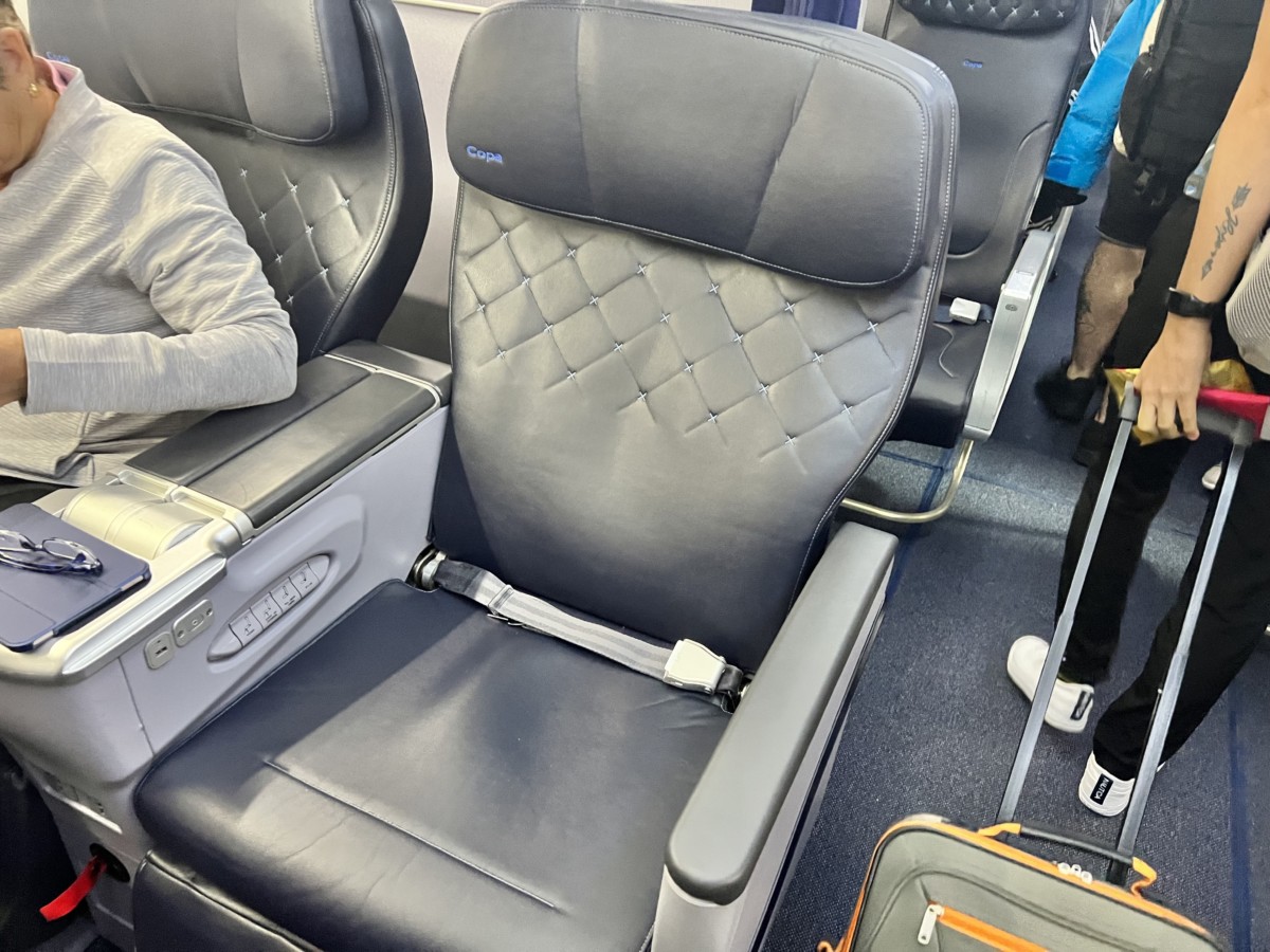 Review: Copa Airlines Economy | Tampa International Airport - Panama City Tocumen | Boeing 737-800