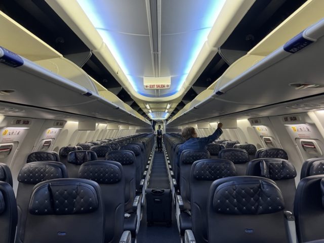 Review: Copa Airlines Economy Class | Panama Stad naar Bogotá | Boeing 737-800