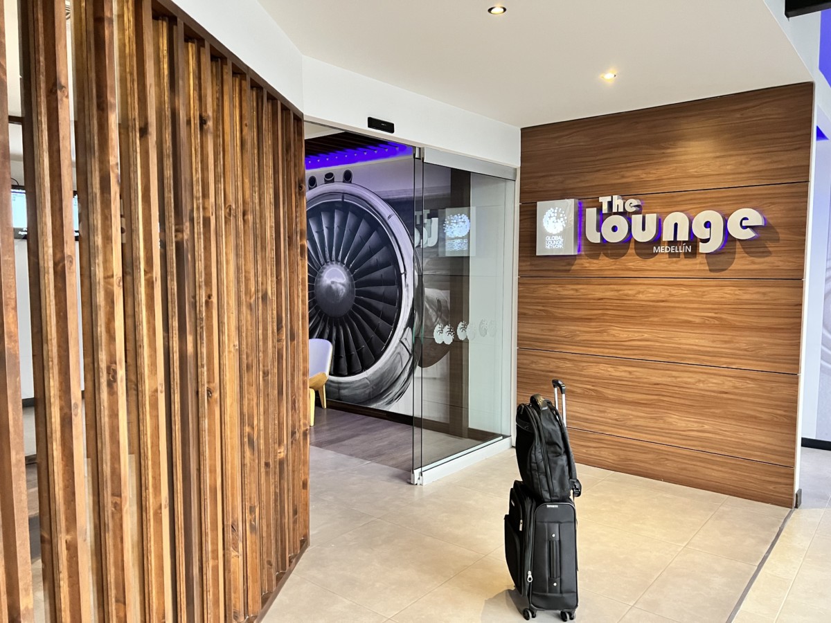 Review: The Lounge International Medellin Airport