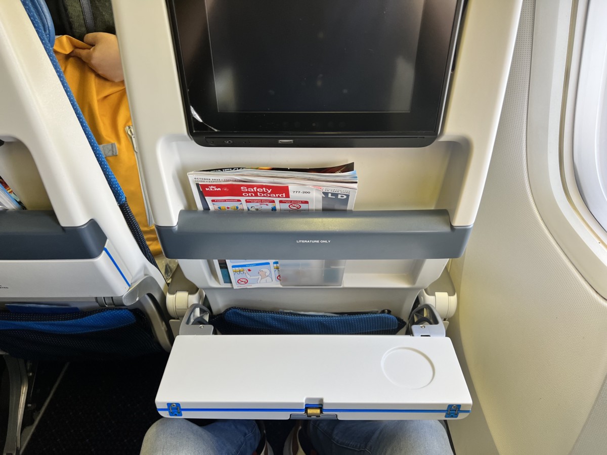 Review KLM Economy Comfort | Retourtje Amsterdam Schiphol - Hong Kong | Boeing 777-200