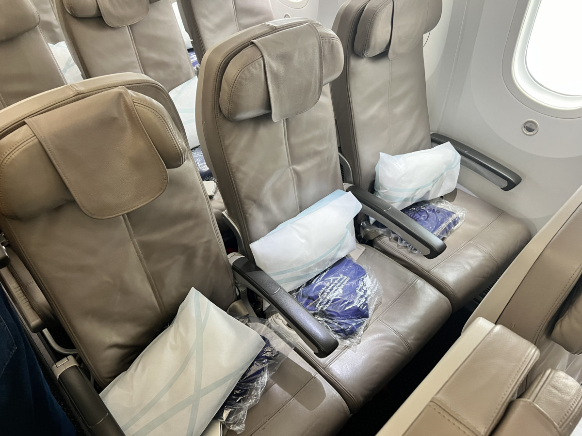 Review Saudia Economy Class | Amsterdam Schiphol | Jeddah Boeing 787-9 Dreamliner