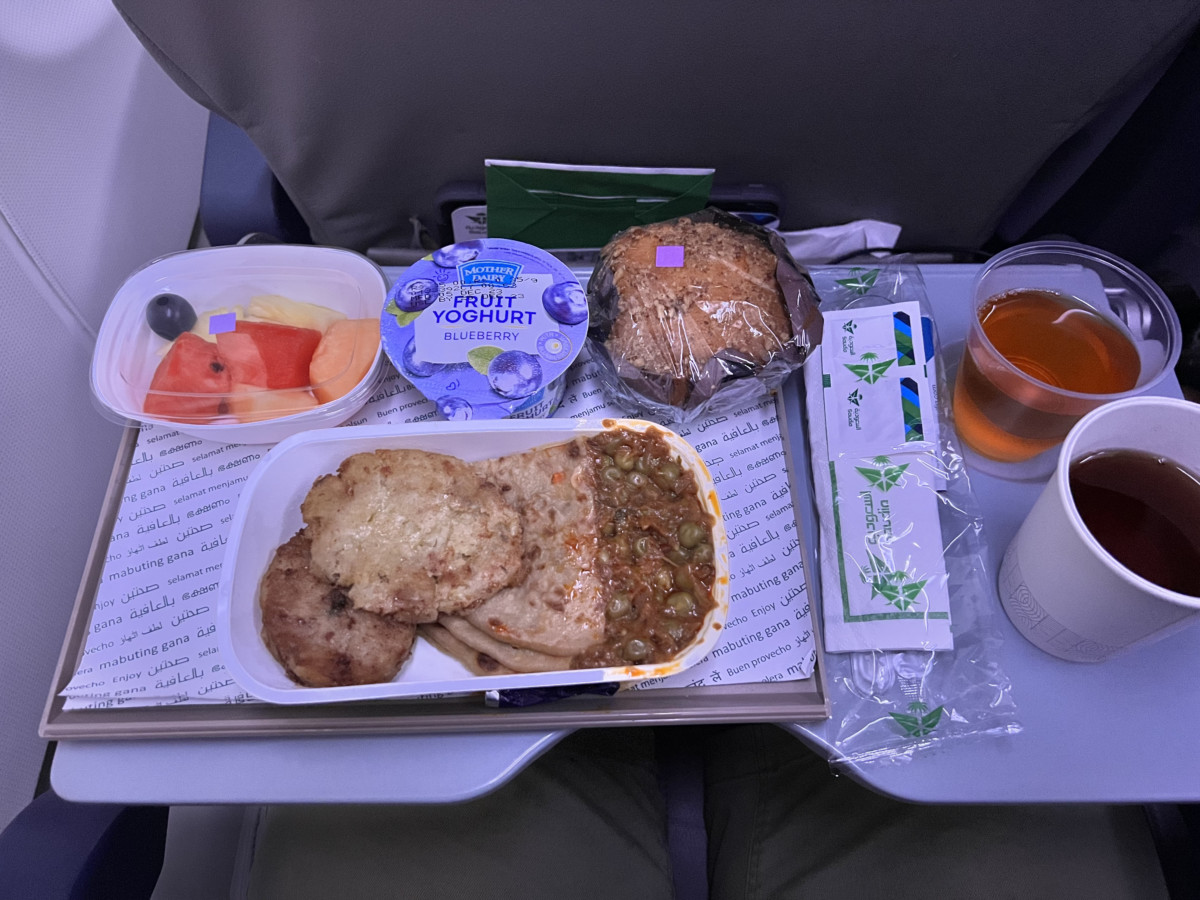 Review Saudi Economy (Guest Class) - Mumbai - Jeddah - Airbus A330-300