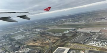 Review Turkish Airlines Economy Class - Amsterdam Schiphol - Istanbul - Airbus A330-300