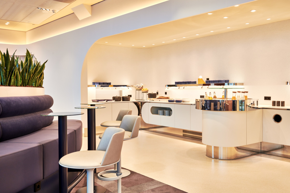 Schiphol nieuwe oneworld lounge