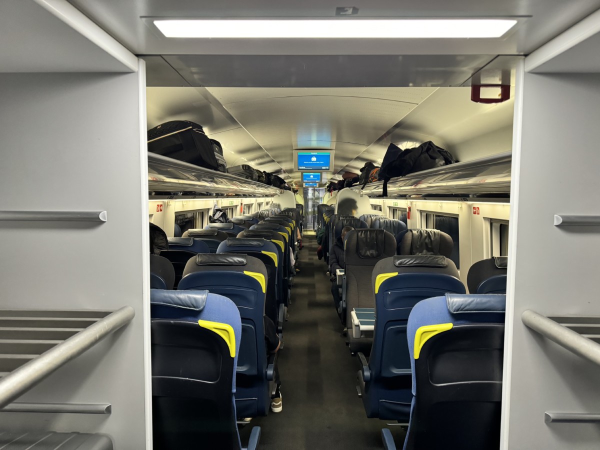 De Eurostar Standard Class cabine Met bagageruimte