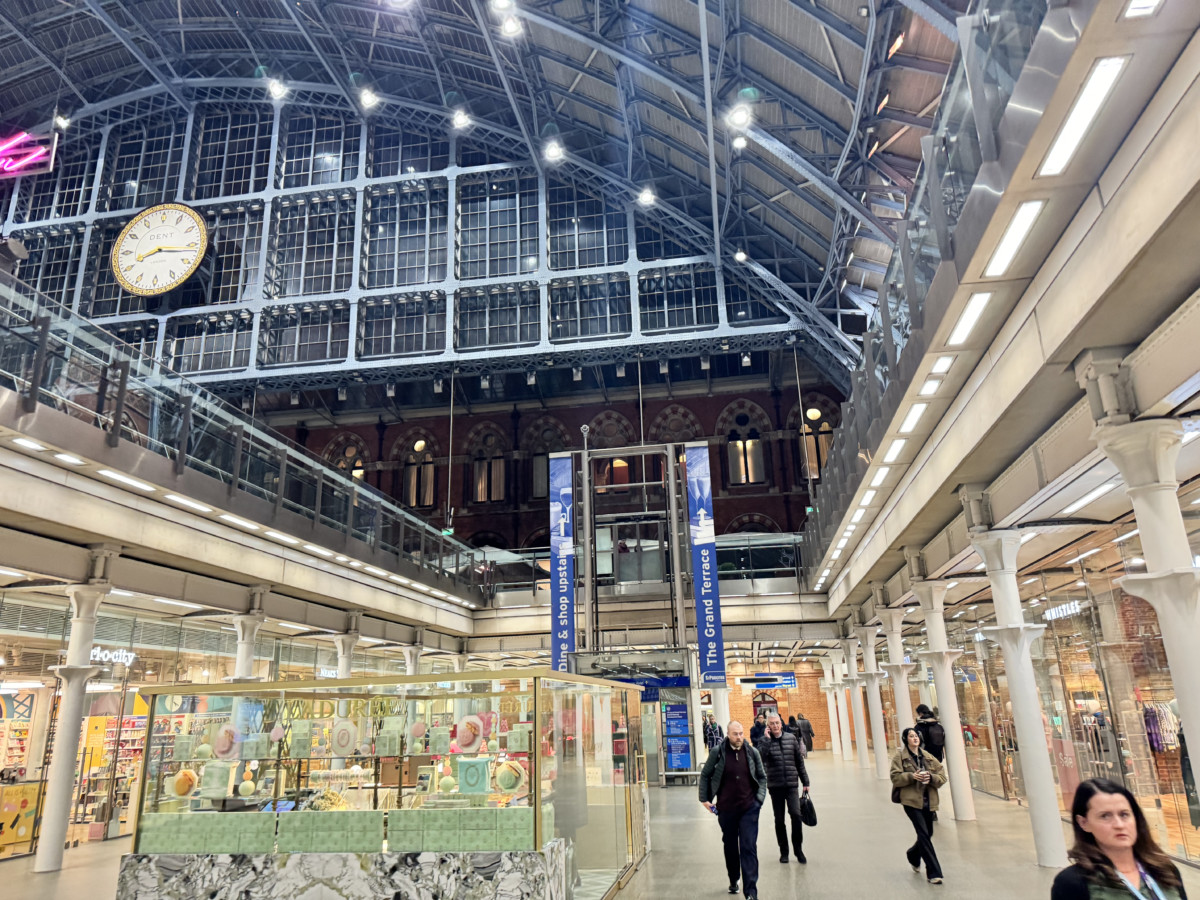 Het internationale treinstation Londen St. Pancras waar de Eurostar arriveert