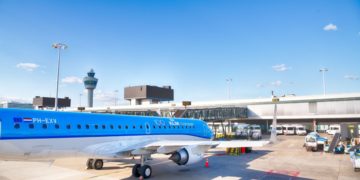 KLM Embraer Cityhopper Amsterdam Airport Schiphol