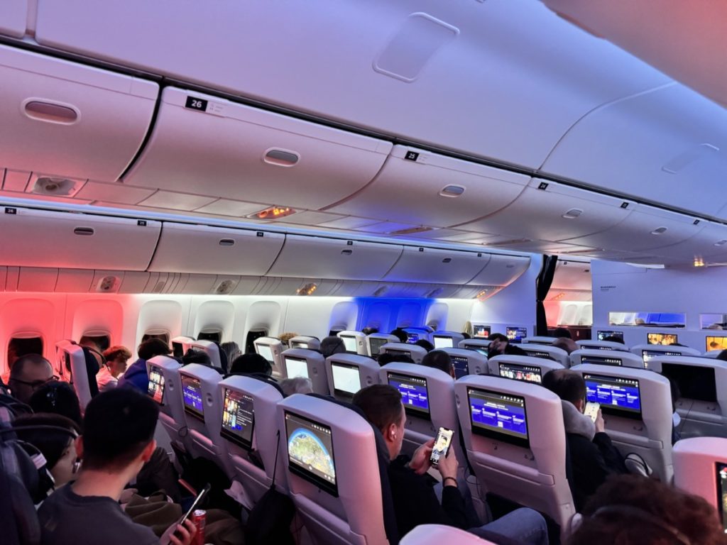 Review: Nieuwe Air France Premium Economy Class | Paris CDG naar Shanghai Pudong | Boeing 777-300