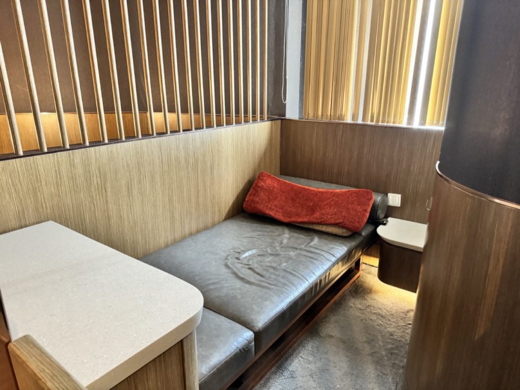 Slaapruimte Hainan Airlines HNA Club lounge Beijing Capital Airport (PEK)