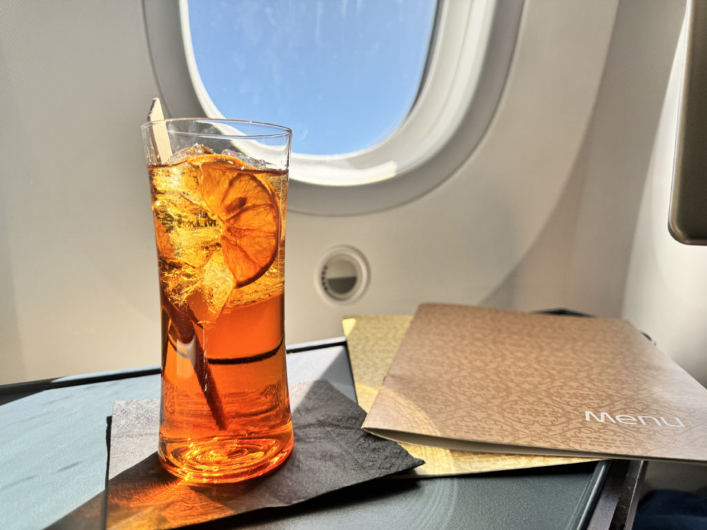 Review: KLM World Business Class | Beijing - Amsterdam | Boeing 787-9