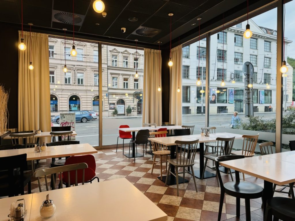 Ontbijt ibis Praag Mala Strana