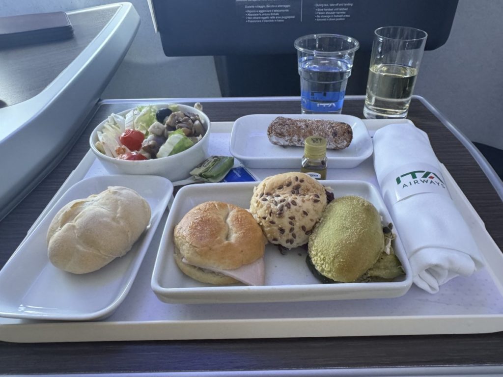 Review: ITA Business Class | Amsterdam - Rome Fiumicino | Airbus A321neo