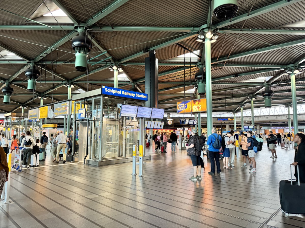 Schiphol plaza