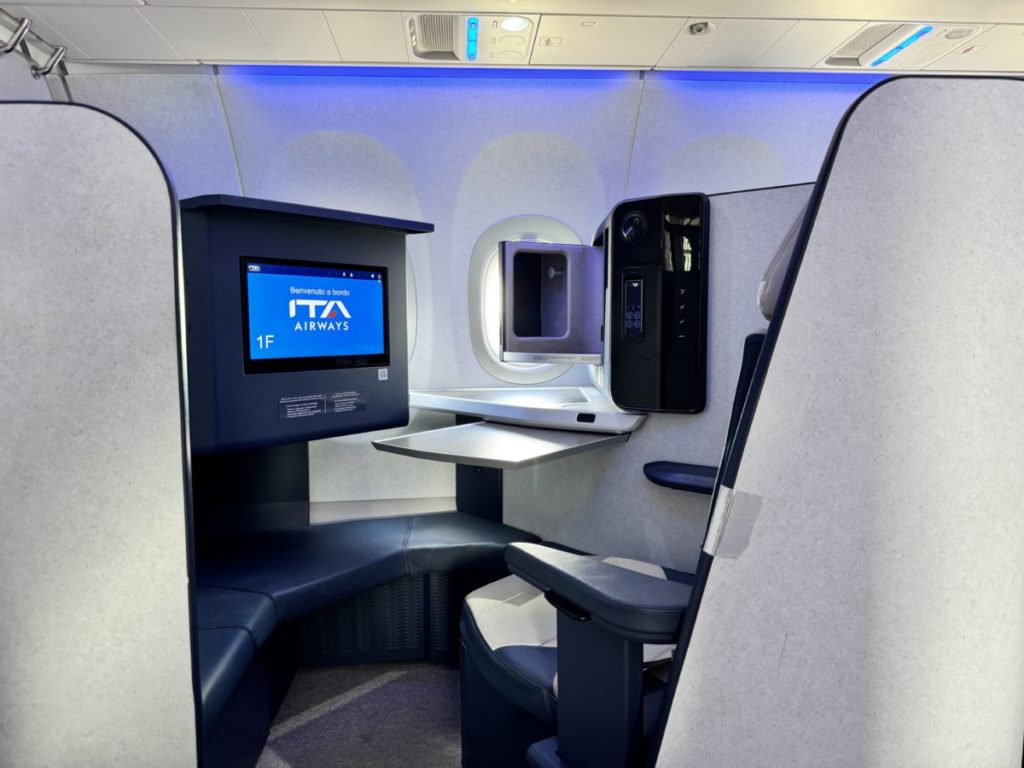 Review: ITA Business Class | Amsterdam - Rome Fiumicino | Airbus A321neo