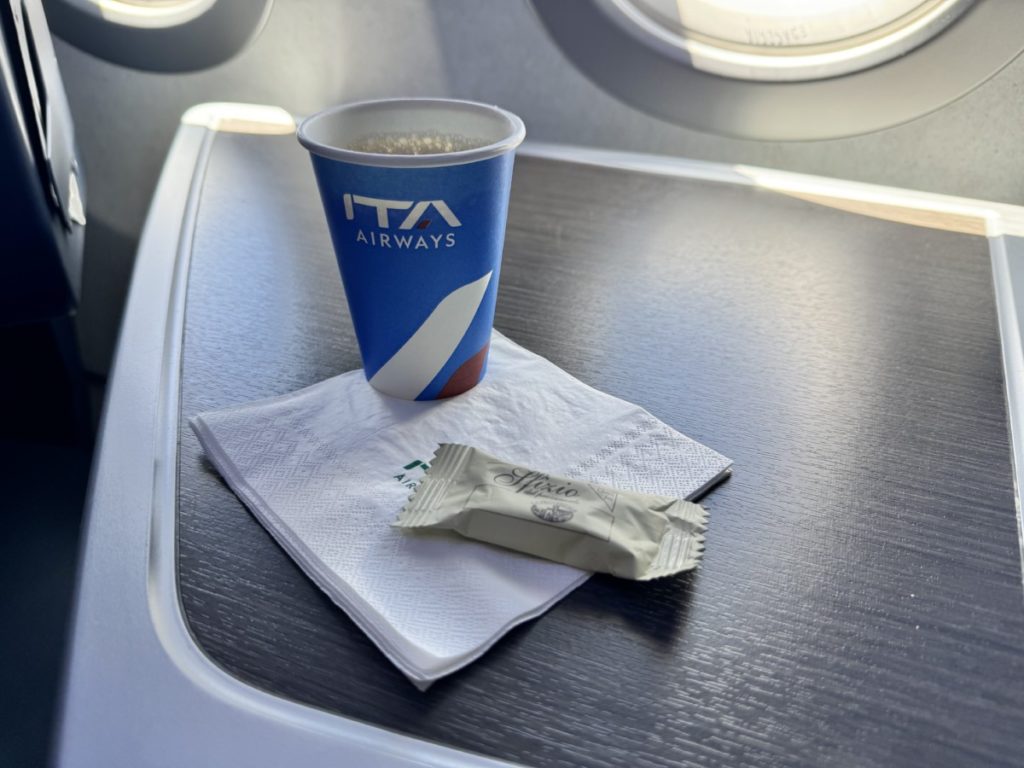 Review: ITA Business Class | Amsterdam - Rome Fiumicino | Airbus A321neo