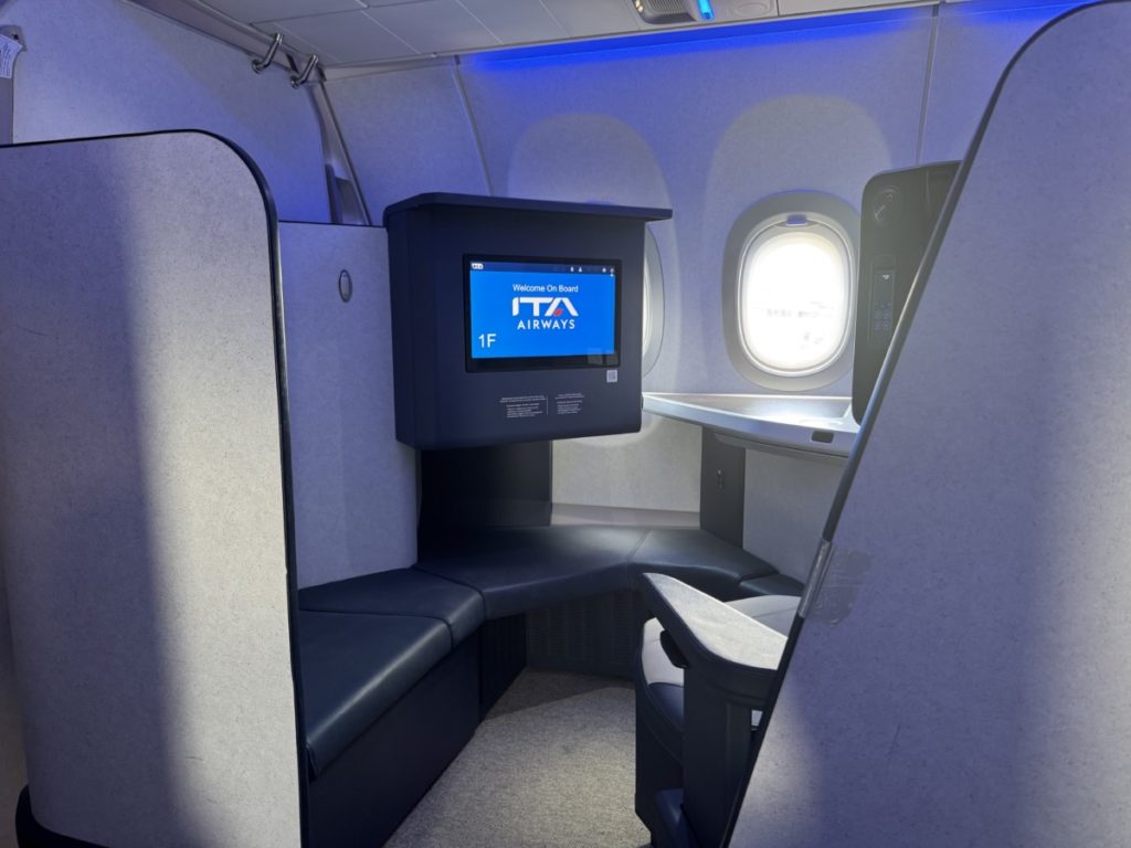 Review: ITA Business Class | Amsterdam - Rome Fiumicino | Airbus A321neo