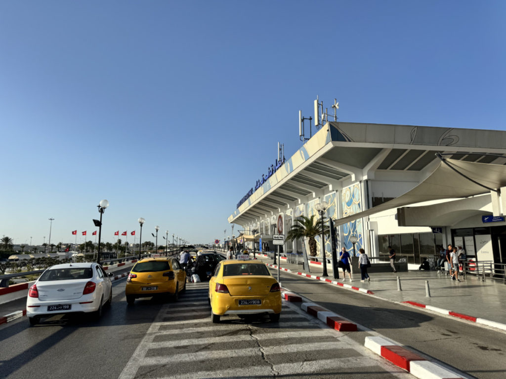 Review: Saudia  Business Class | Tunis - Jeddah | Airbus A330-300 | Oude cabine