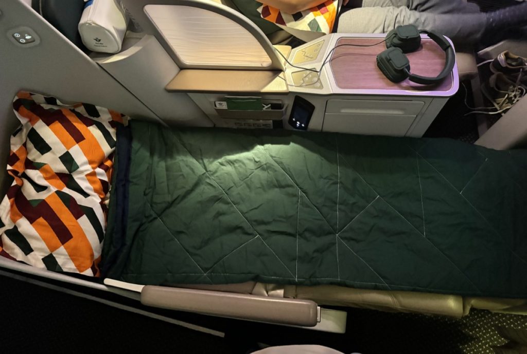 Review: Saudia  Business Class | Jeddah - Jakarta | Boeing 777-300