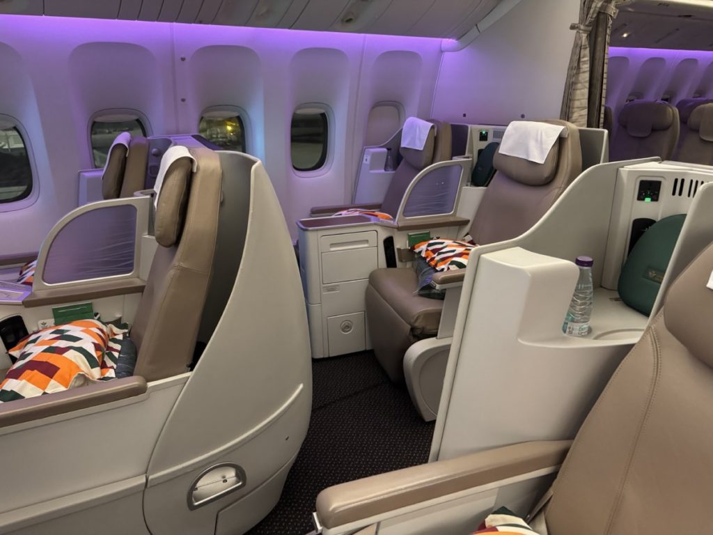 Review: Saudia  Business Class | Jeddah - Jakarta | Boeing 777-300