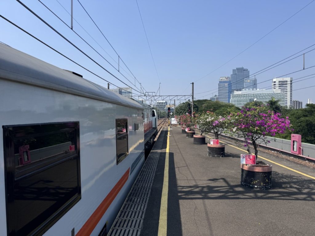 Trip Report: Met KAI Manahan trein van Jakarta naar Yogyakarta in Executive Class