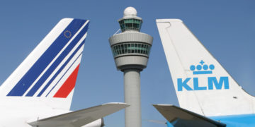 Air France en KLM vliegtuigen op Schiphol