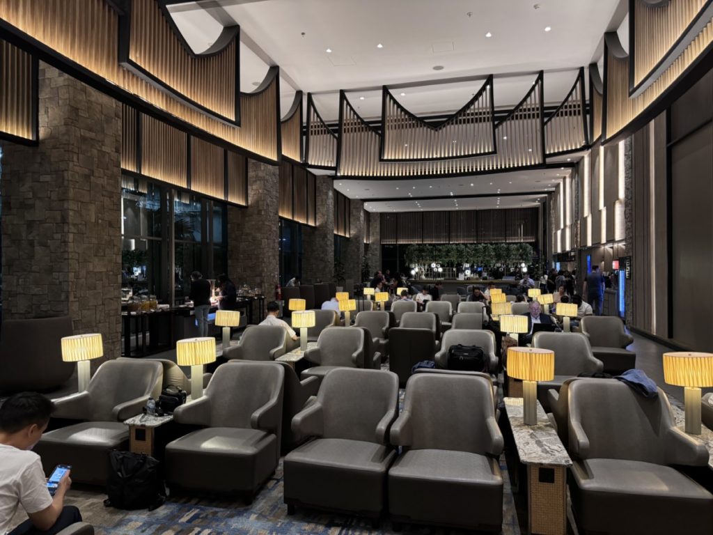 Review: Saphire - Plaza Premium Lounge Jakarta | Terminal 3